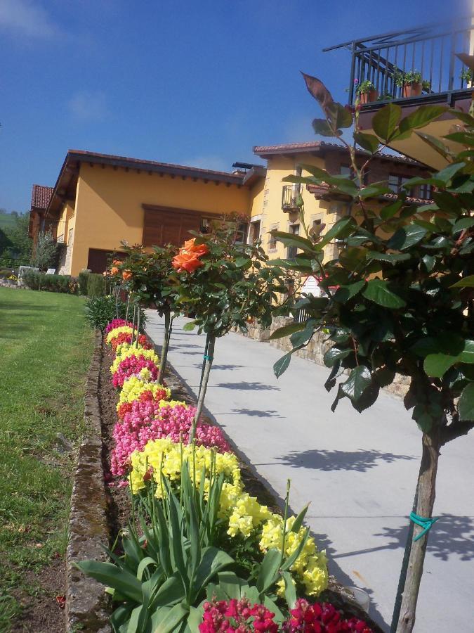 Rurales La Casa Vieja De * Silió